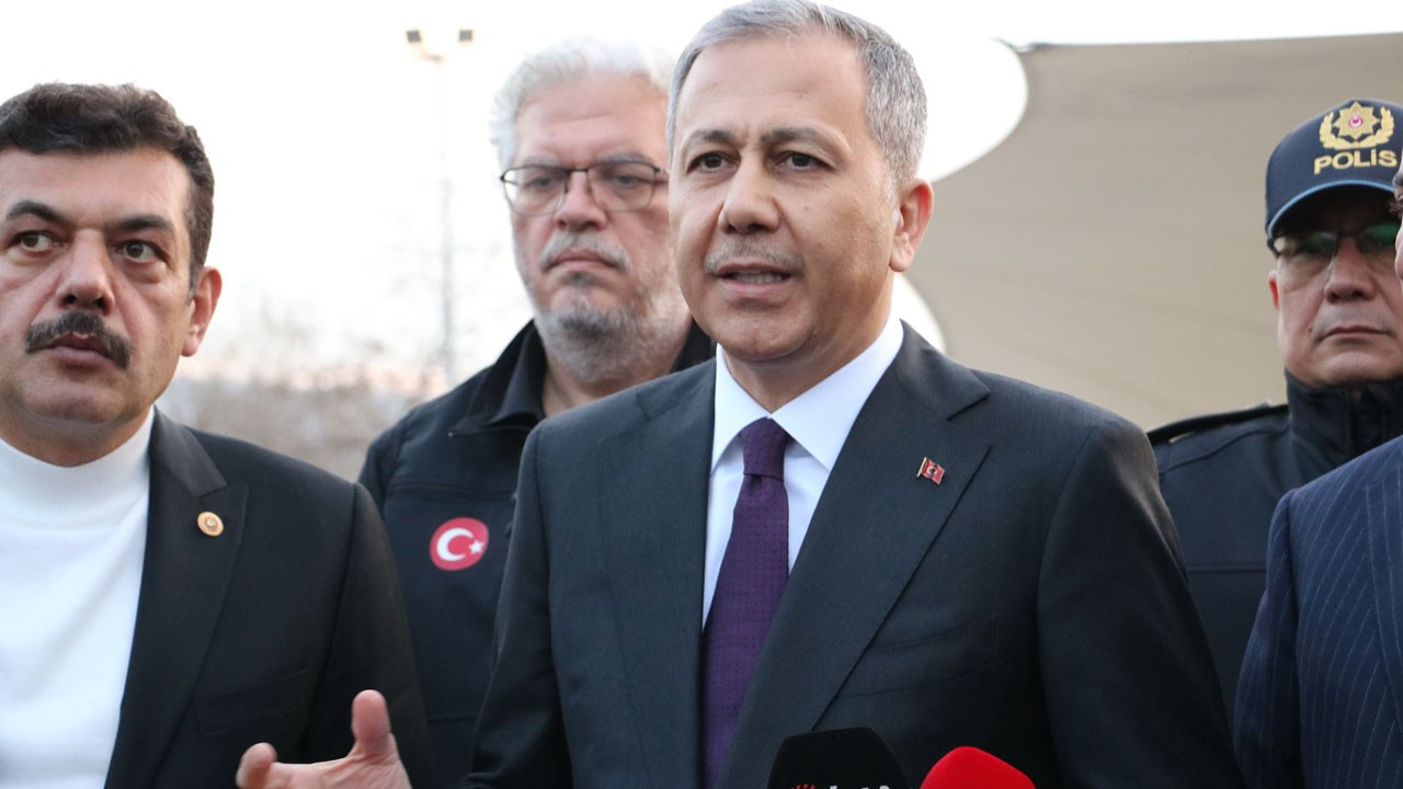 Bakan Yerlikaya’dan TikTok açıklaması: Müstehcen içerik paylaşan 13 kişi tutuklandı
