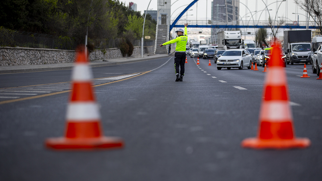 Pazar günü bu yollara dikkat! Trafiğe kapatılacak