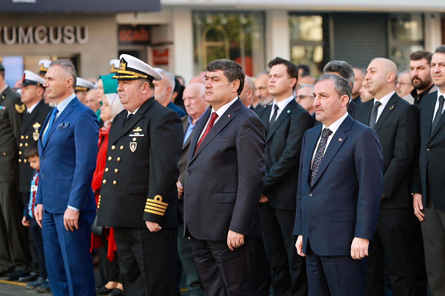 Sultanbeyli’de Ata’ya Minnetle: 09.05’te Zaman Durdu