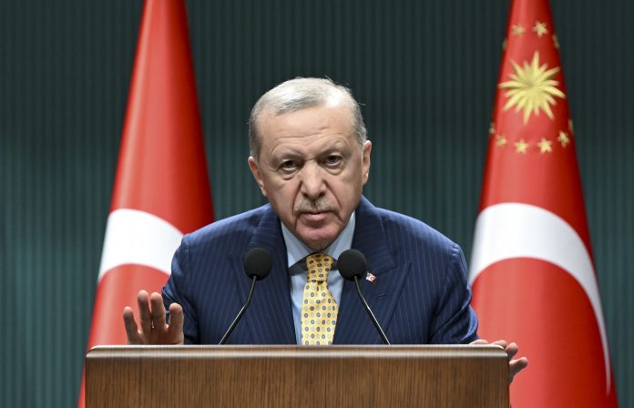 Cumhurbaşkanı Erdoğan’ın bayrak provokasyonuna ilk tepkisi ne oldu? Detaylar haberimizde…