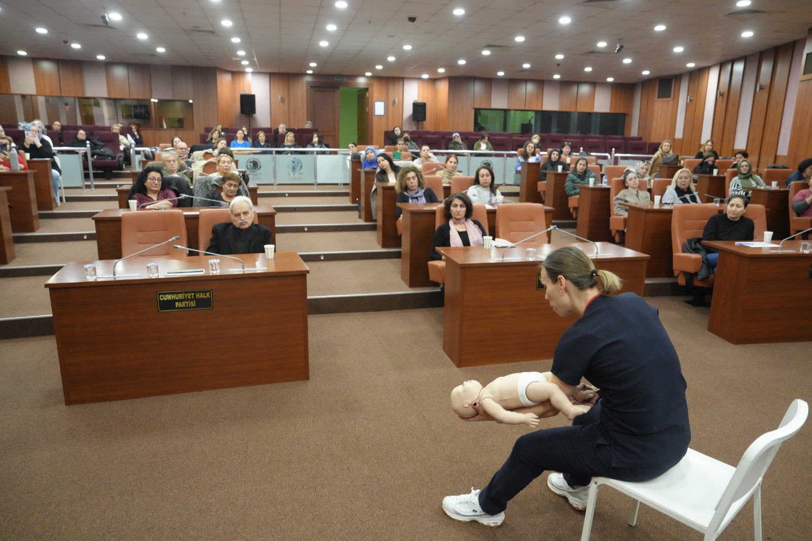 Kartallı Kadınlar Olası Kazalara Karşı İlk Yardımda Bilinçleniyor