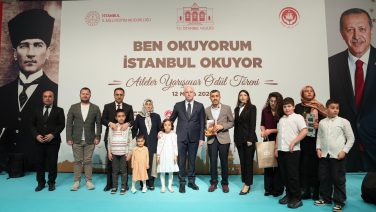 39 İlçede Kitap Seferberliği: İstanbul’da Okuyan Aileler Ödüllendirildi